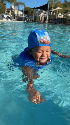 Floatino™ - Der Schwimmanzug für Kinder 🌊